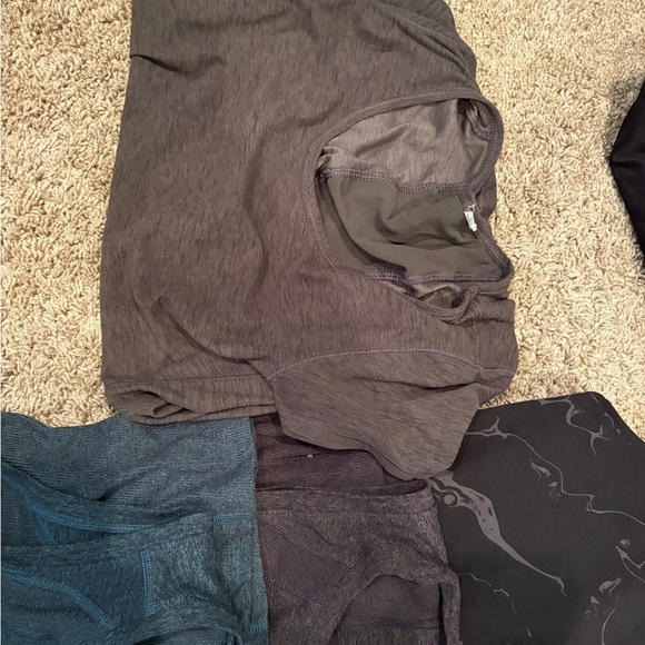 3/$15 Lot Activewear Women - Picture 2 of 12